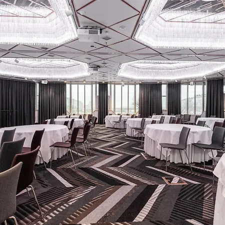 Hilton Ξενοδοχείο 5*